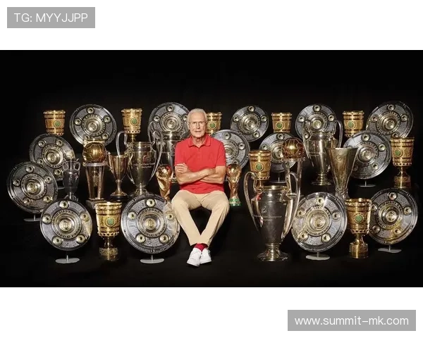 贝肯鲍尔自由人理念重塑现代足球战术格局