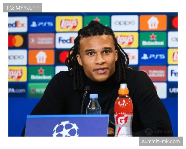 阿克本赛季表现稳健，防守数据持续提升